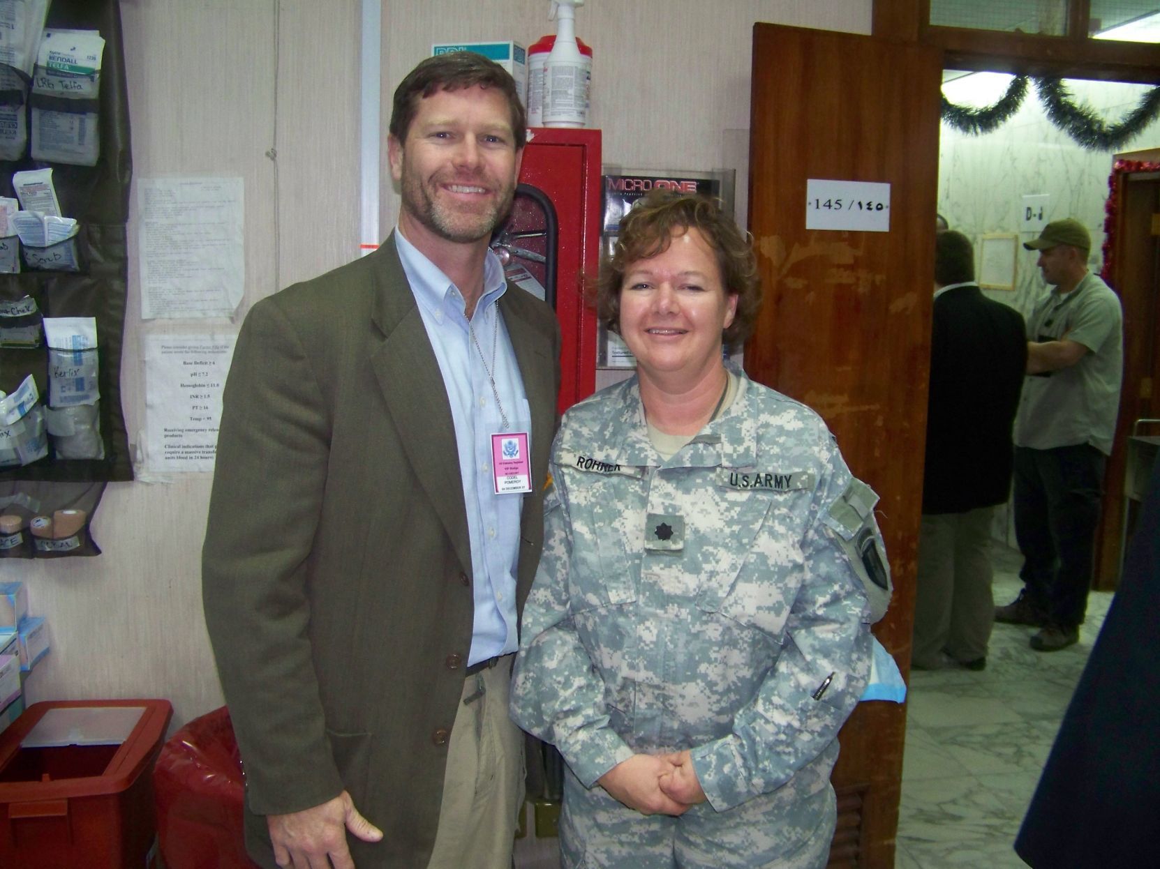 Colonel MJ Hull with Ron Kind